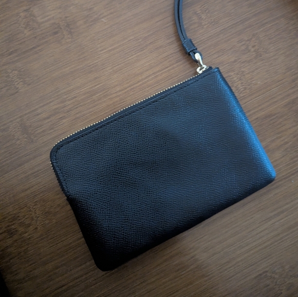 Coach Wristlet Black Zip-Top With Gold Zipper - Picture 6 of 8